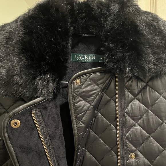 RL (RALPH LAUREN) SOFT NYLON COAT WITH FAUX FUR Collar-AMAZING! - Picture 2 of 12